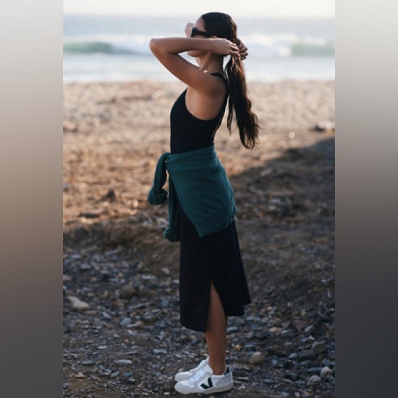 Sweaty Betty Dresses & Skirts - Sweaty Betty Halle Berry Womens 4 Emily Strappy Back Midi Dress Black  Stretch